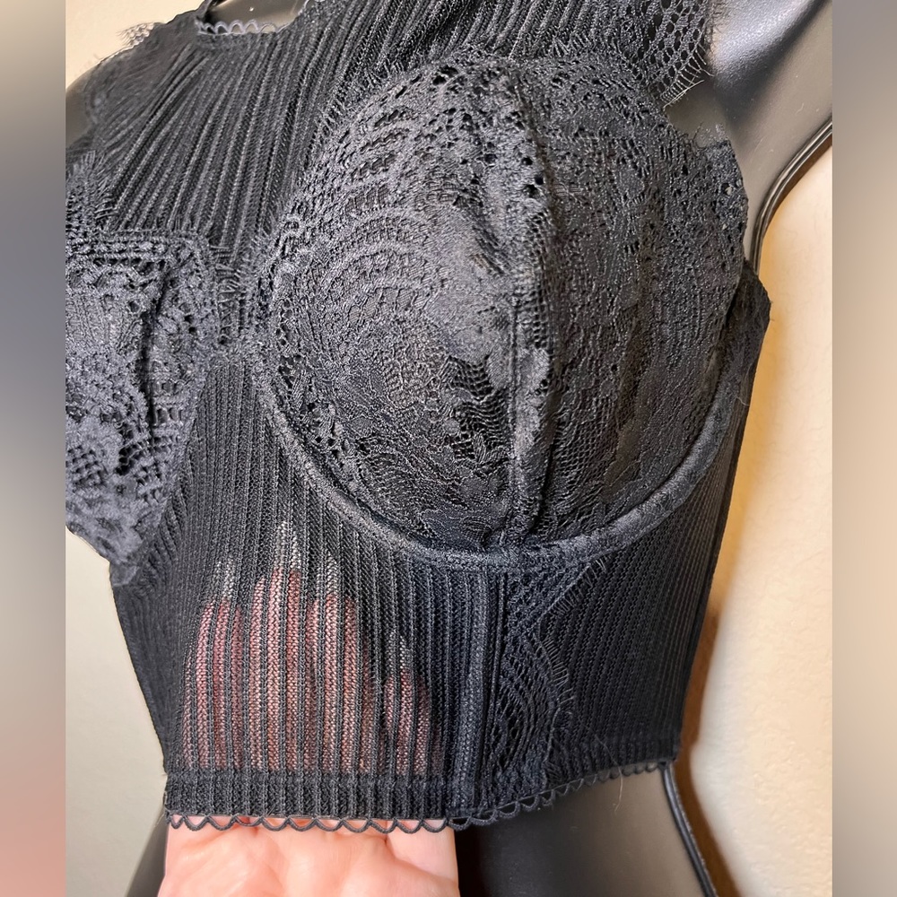 New in bag Victoria’s Secret bodice 36D